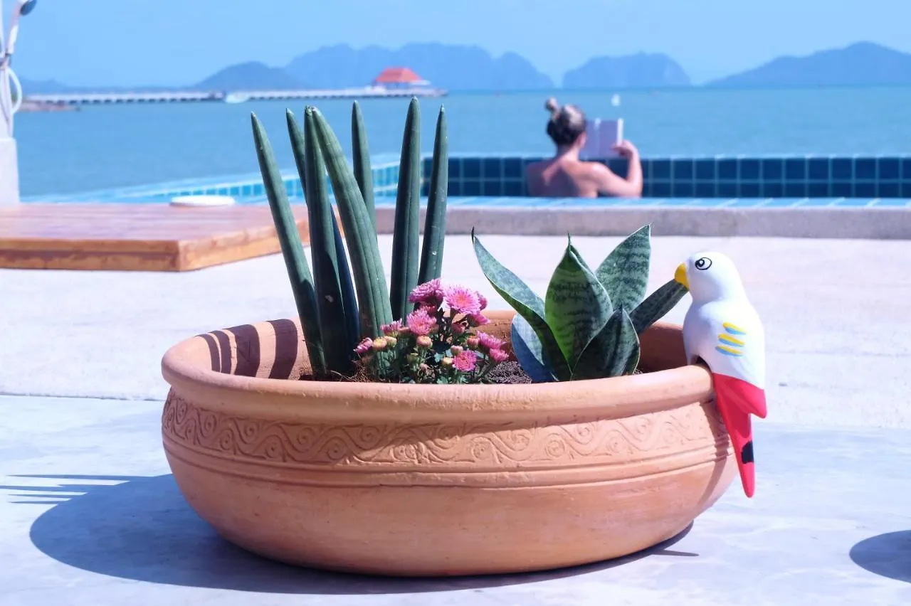 Lantawa : Amazing Villa On The Sea With Pool Ko Lanta